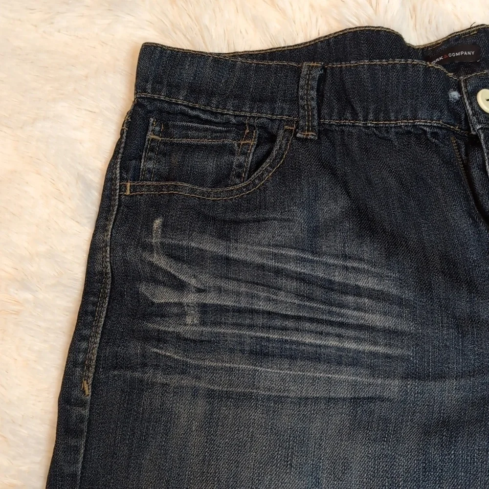 New York & Co High Waisted Dark Wash Distressed Denim Jean Shorts SZ 14